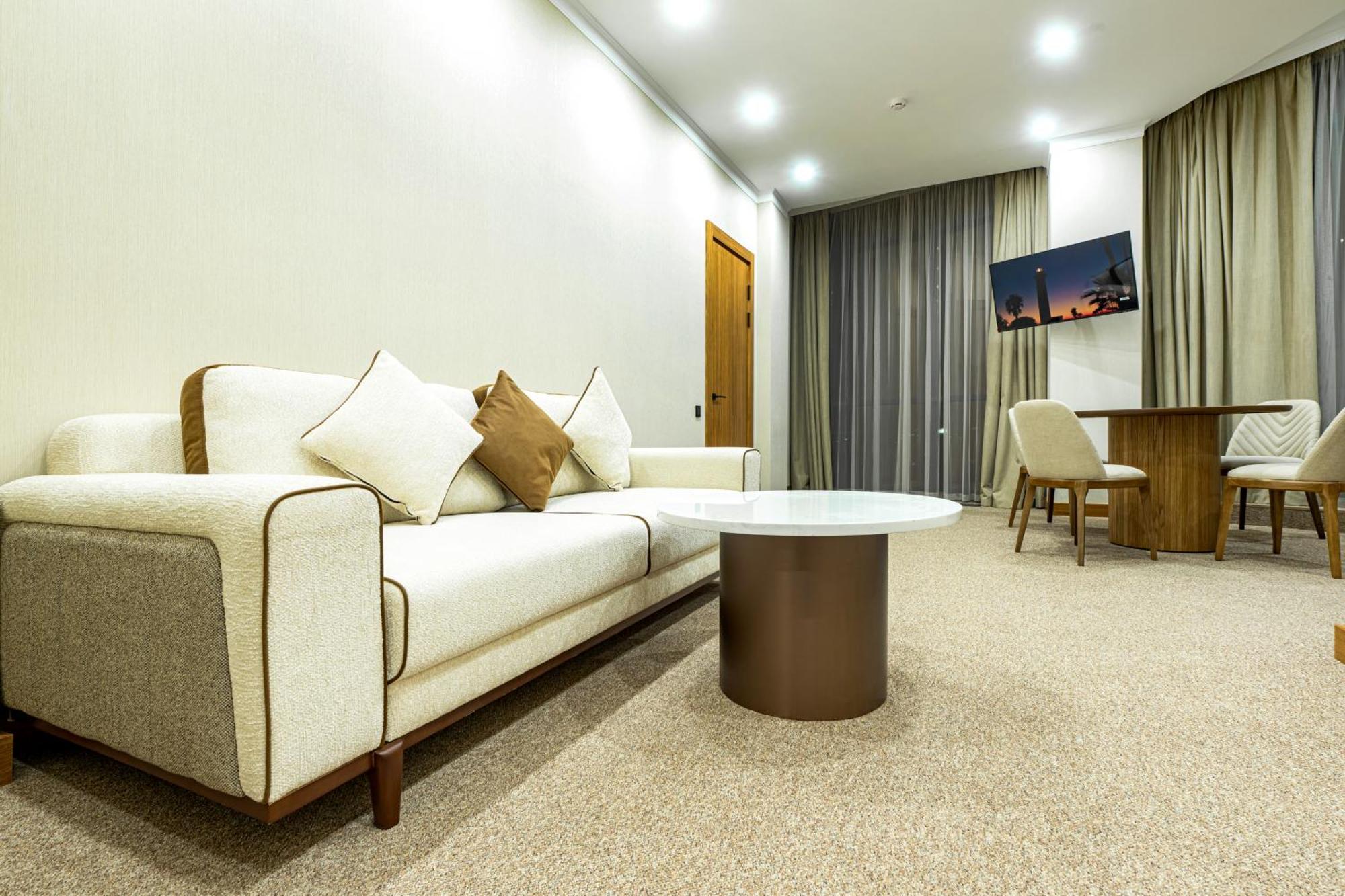 Mardan Hotel شيمكنت المظهر الخارجي الصورة